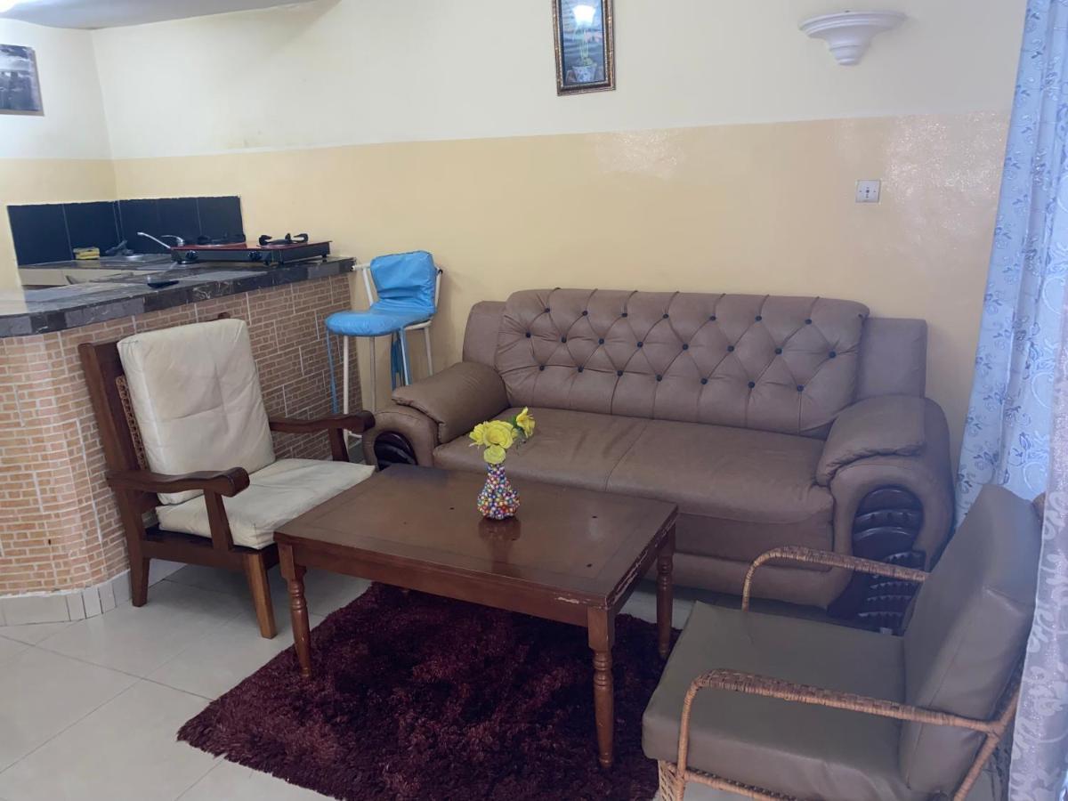 Appartements Chez Leo Brazzaville Buitenkant foto