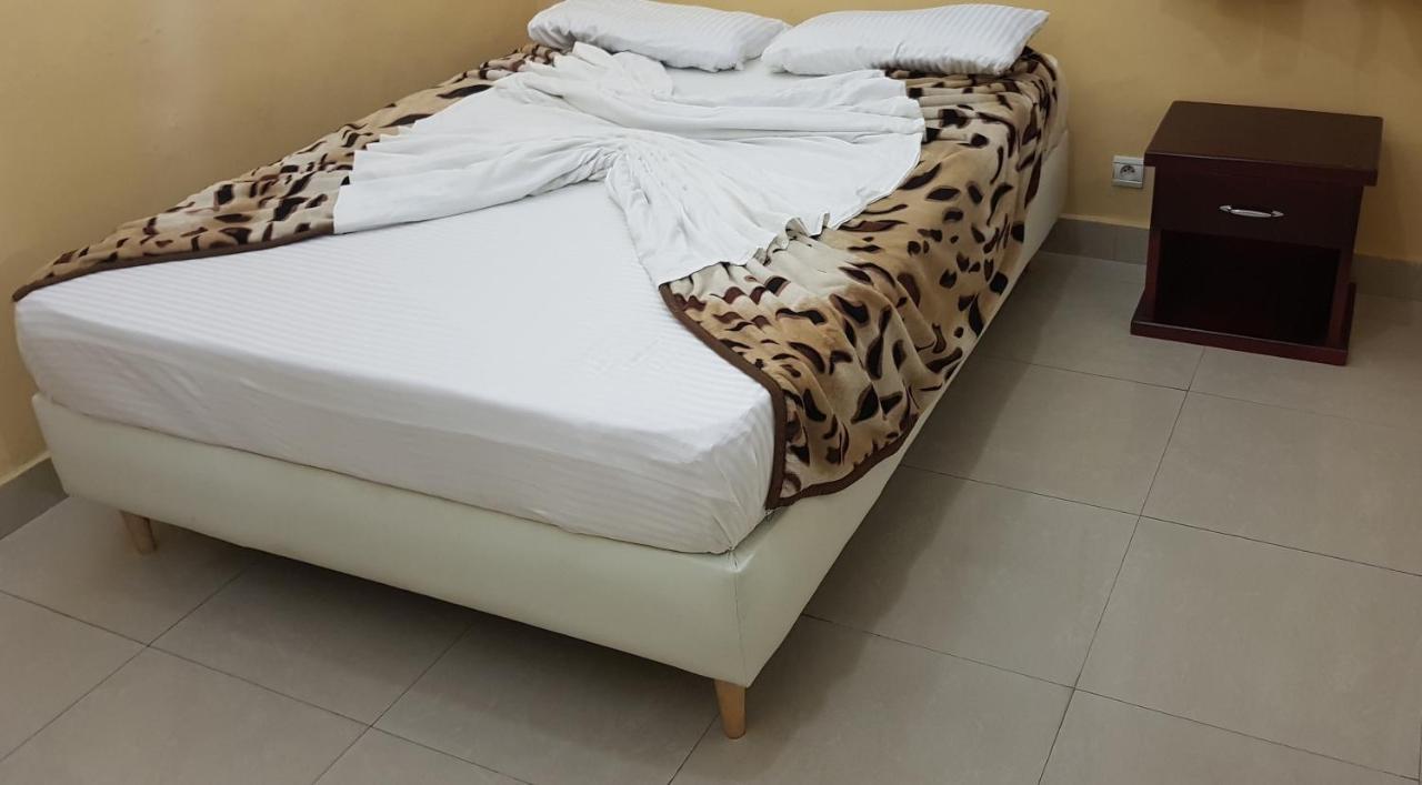 Appartements Chez Leo Brazzaville Buitenkant foto